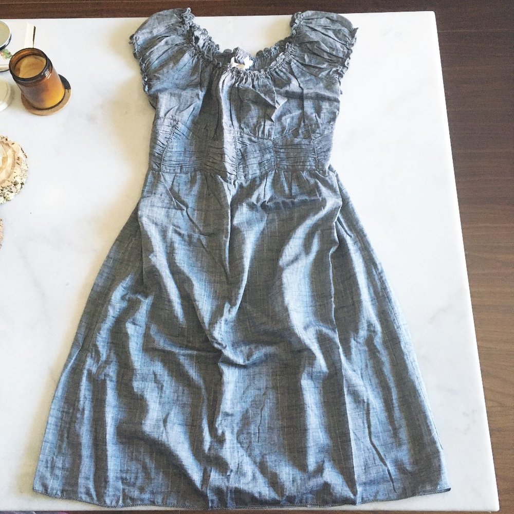 New! NWT Max Studio grey midi dress, smocking waist, ruffle shoulders (size L)